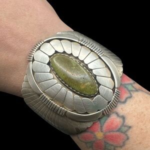 Vintage Pre 1960s Navajo Rare New Mexican Cerrillos Turquoise Cuff Bracelet 73 g